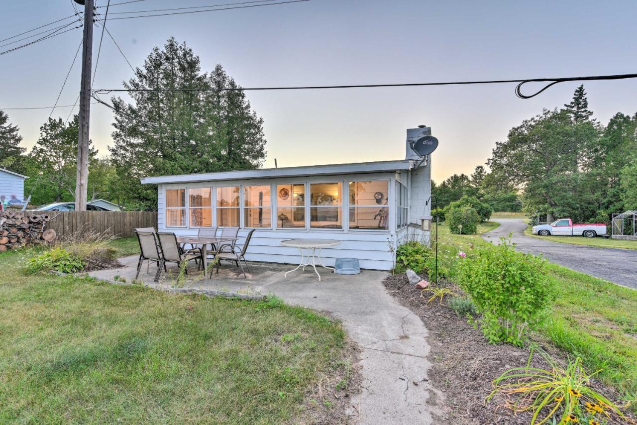 East Tawas Cabin With Lake Huron Access And Views Ngoại thất bức ảnh