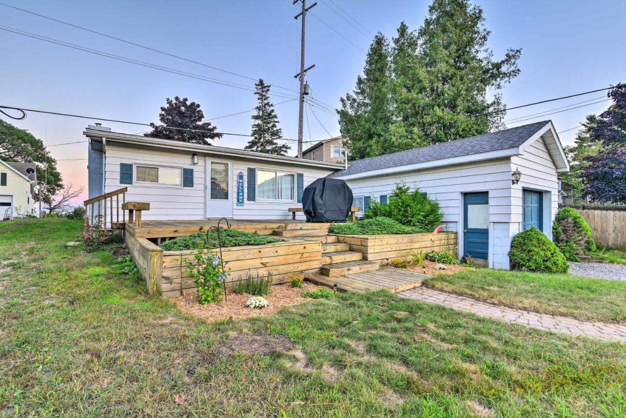 East Tawas Cabin With Lake Huron Access And Views Ngoại thất bức ảnh